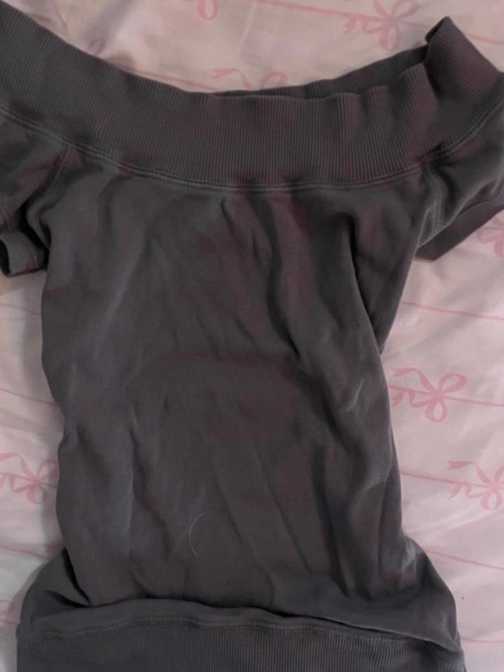 Brandy Melville Off-Shoulder Ribbed Top in Charcoal Gray